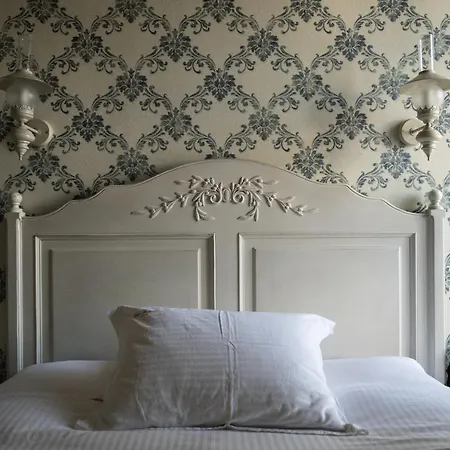 Boutique Anagennisis Hotel 4*