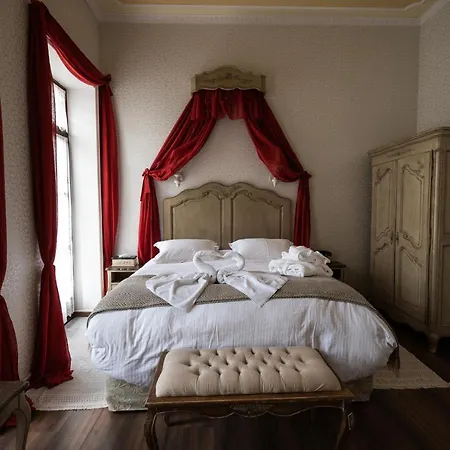 Boutique Anagennisis Hotel