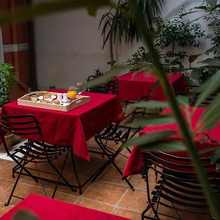 Boutique Anagennisis Pyrgos (Elis)