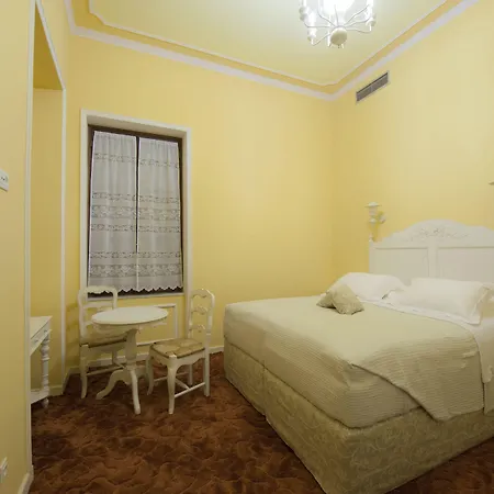 Boutique Anagennisis 4*