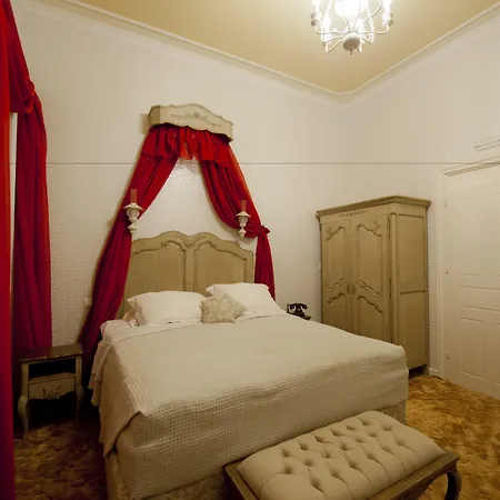 Boutique Anagennisis Pírgos