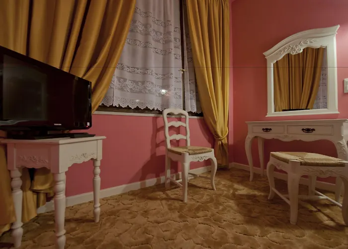 Boutique Anagennisis Pírgos