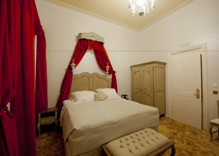 Boutique Anagennisis Pírgos